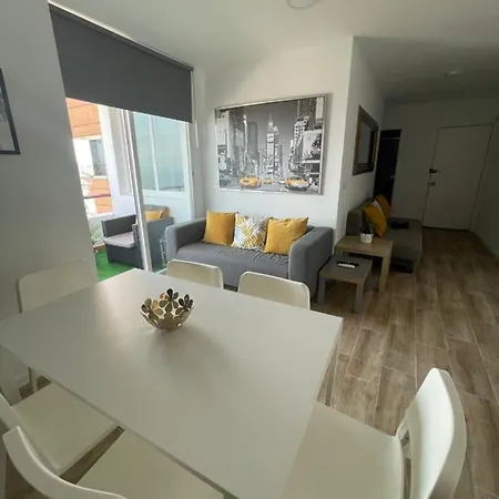 Paseo Marítimo Puerto Bailarina Beach Apartamento *